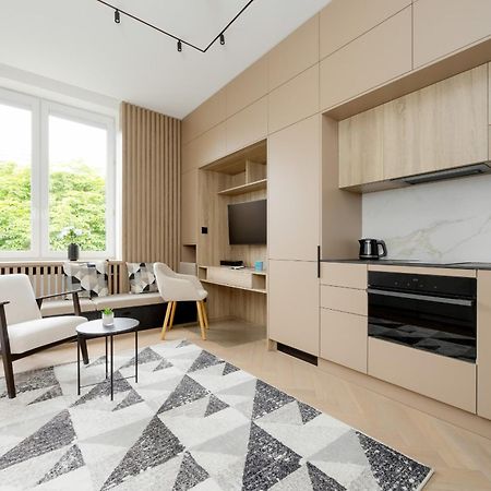 Przytulne Studio W Zielonej Okolicy Srodmiescia By Noclegi Renters Warsawa Bagian luar foto